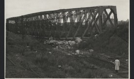 Wysadzony wiadukt pocztowy. 31 lipca 1945 r.